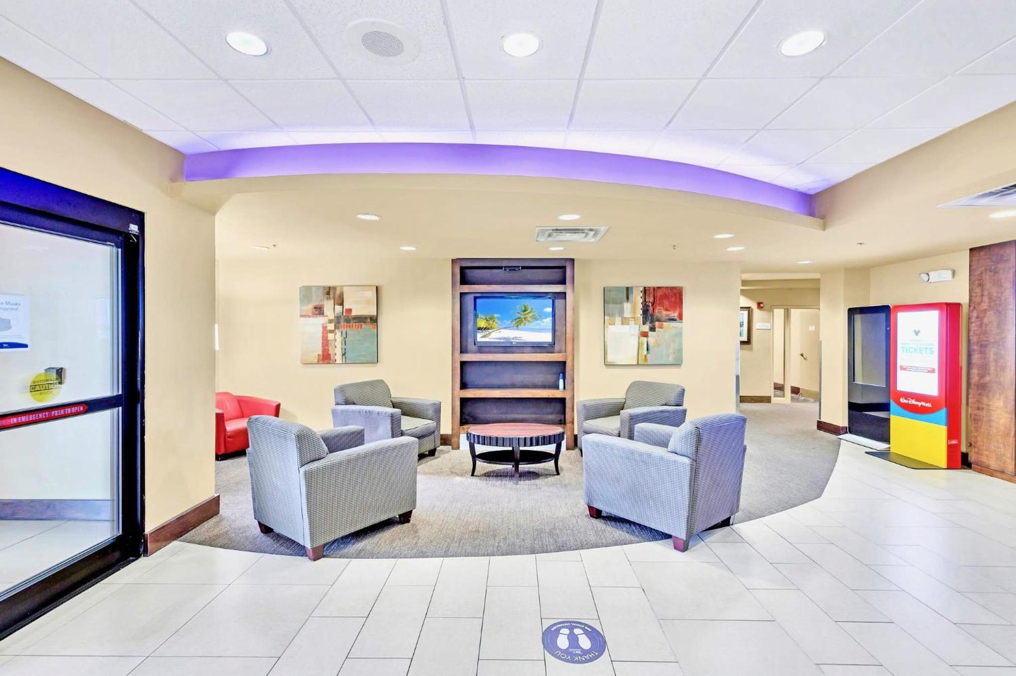 Near W Pool Arcade And Hot Tub Apartamento *