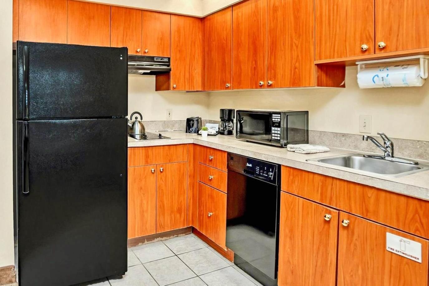 Near W Pool Arcade And Hot Tub Apartamento *