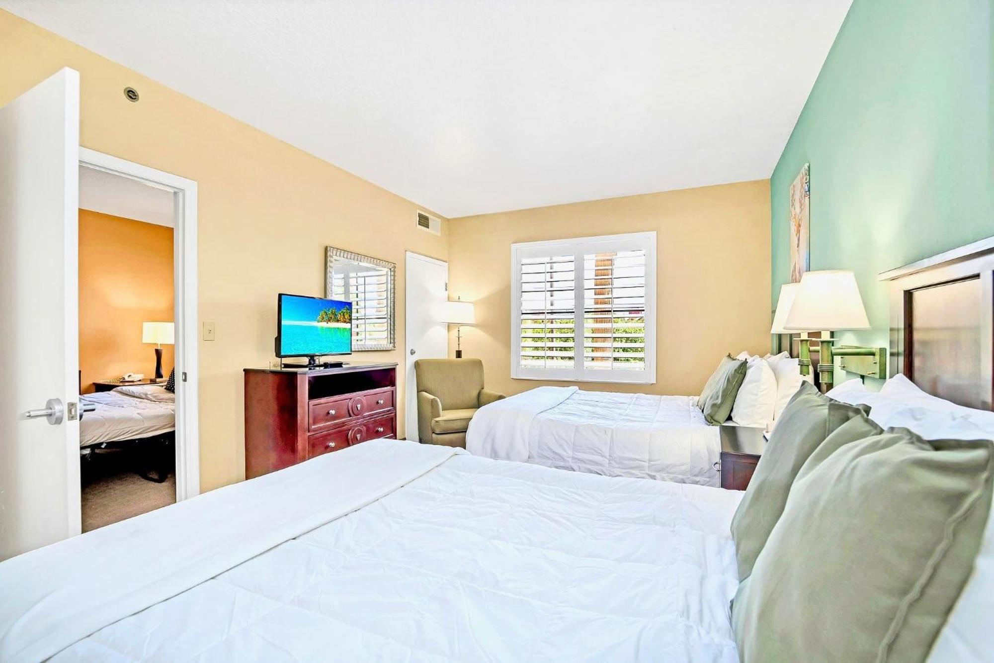 Near W Pool Arcade And Hot Tub Apartamento *